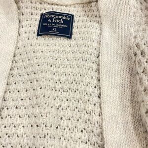 Abercrombie & Fitch Women's Off-White Cardigan